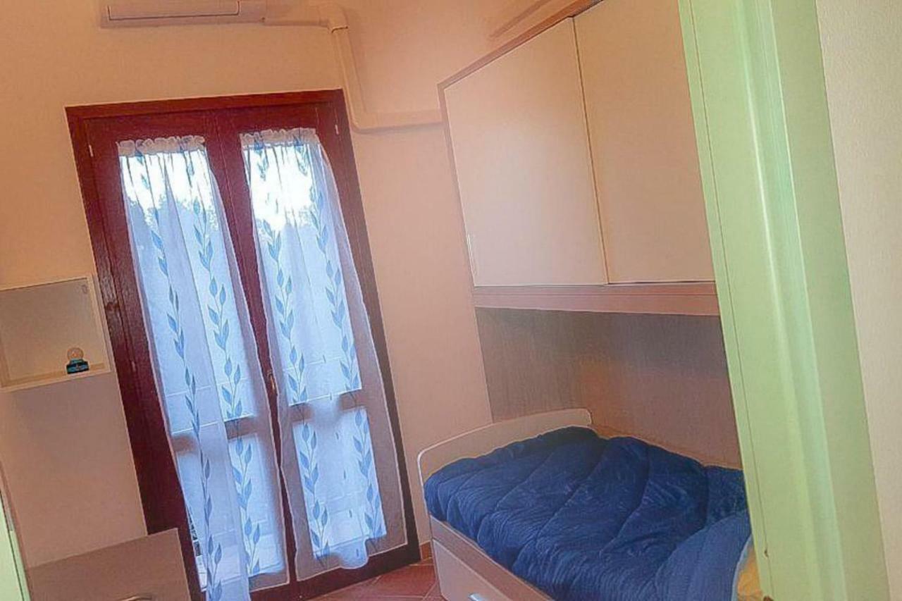 Appartamento A Pula Vicino Al Mare Luaran gambar