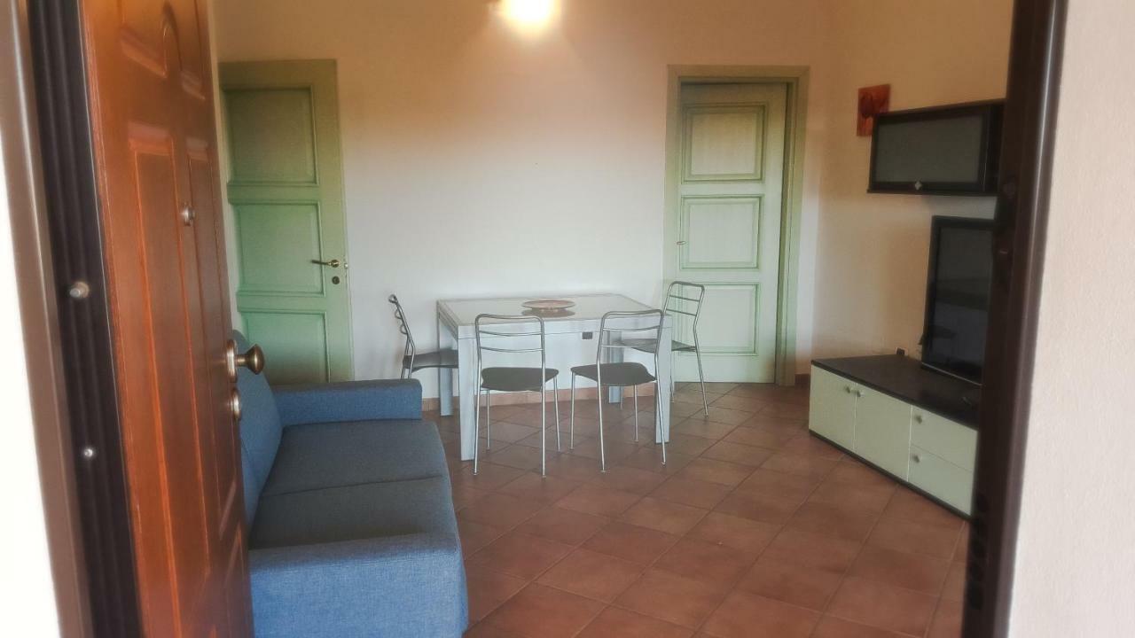 Appartamento A Pula Vicino Al Mare Luaran gambar