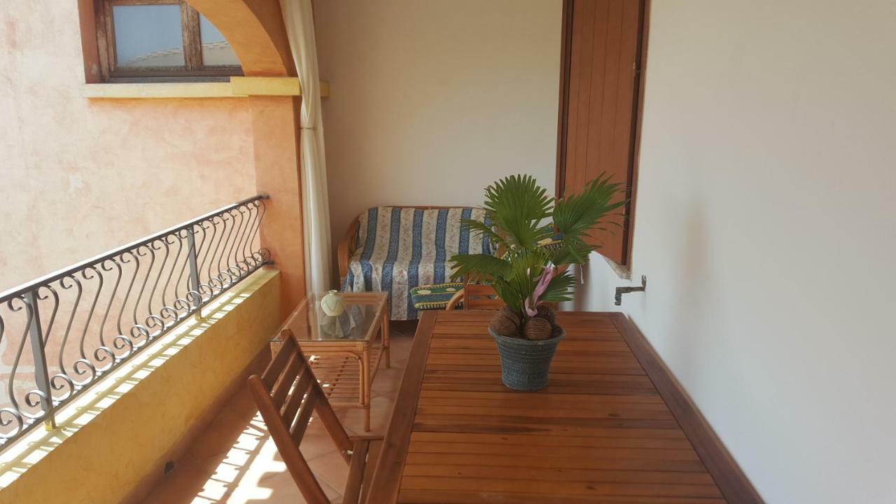 Appartamento A Pula Vicino Al Mare Luaran gambar